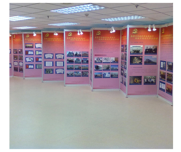 八棱柱展板_19.jpg 八棱柱展板_19.jpg