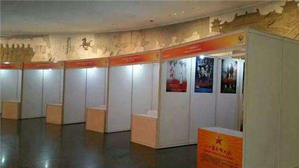 八棱柱標攤展位 八棱柱標攤展位